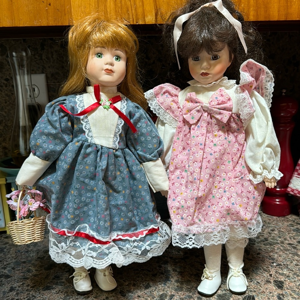 Vintage porcelain dolls from 90s